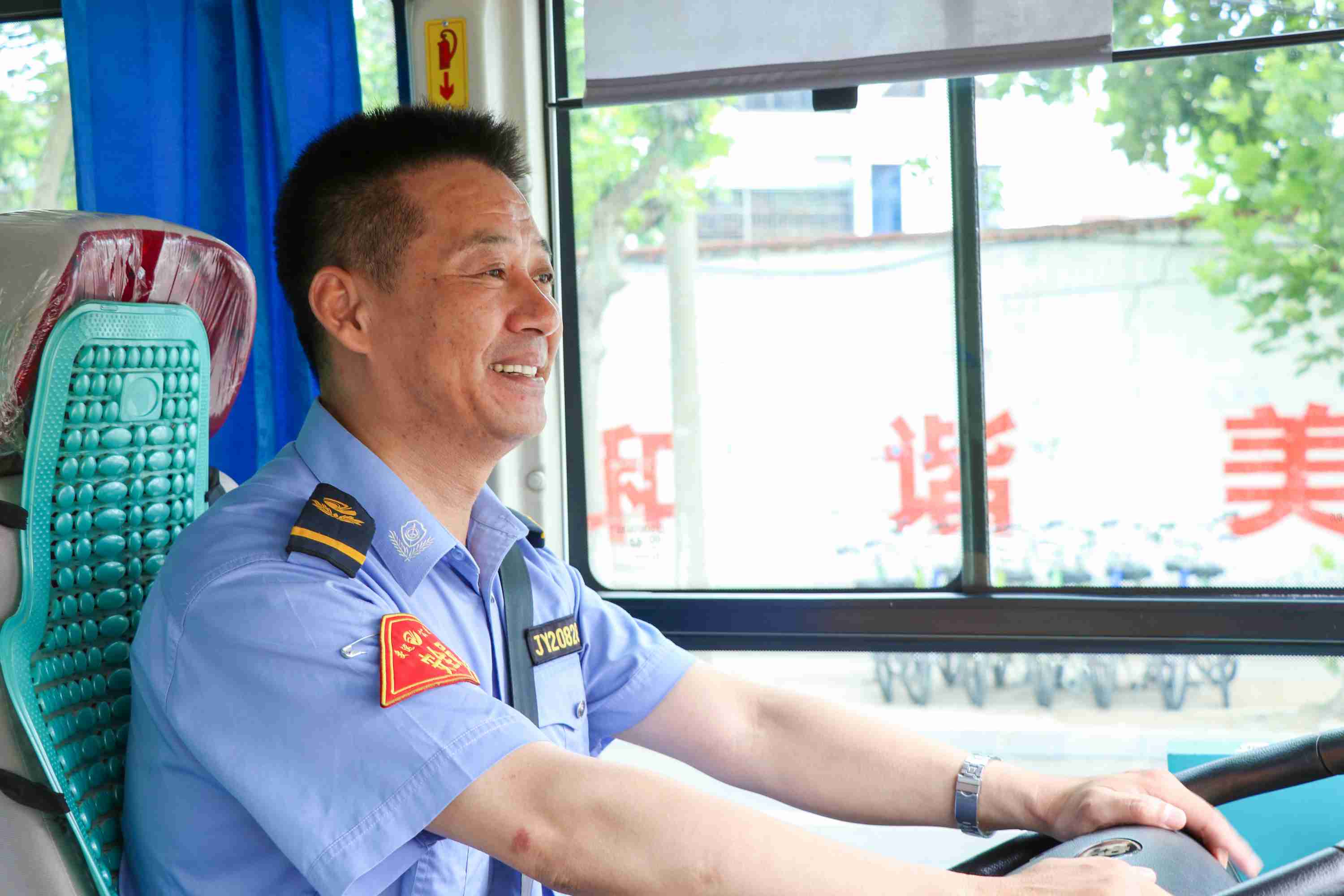 IMG_0033-1.jpg IMG_0033-1.jpg